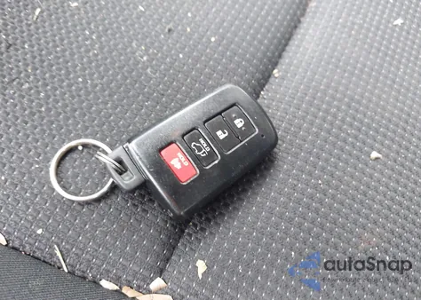 2017 Toyota Rav4 Xle z USA, uszkodzony, nr VIN JTMWFREV3HD099225